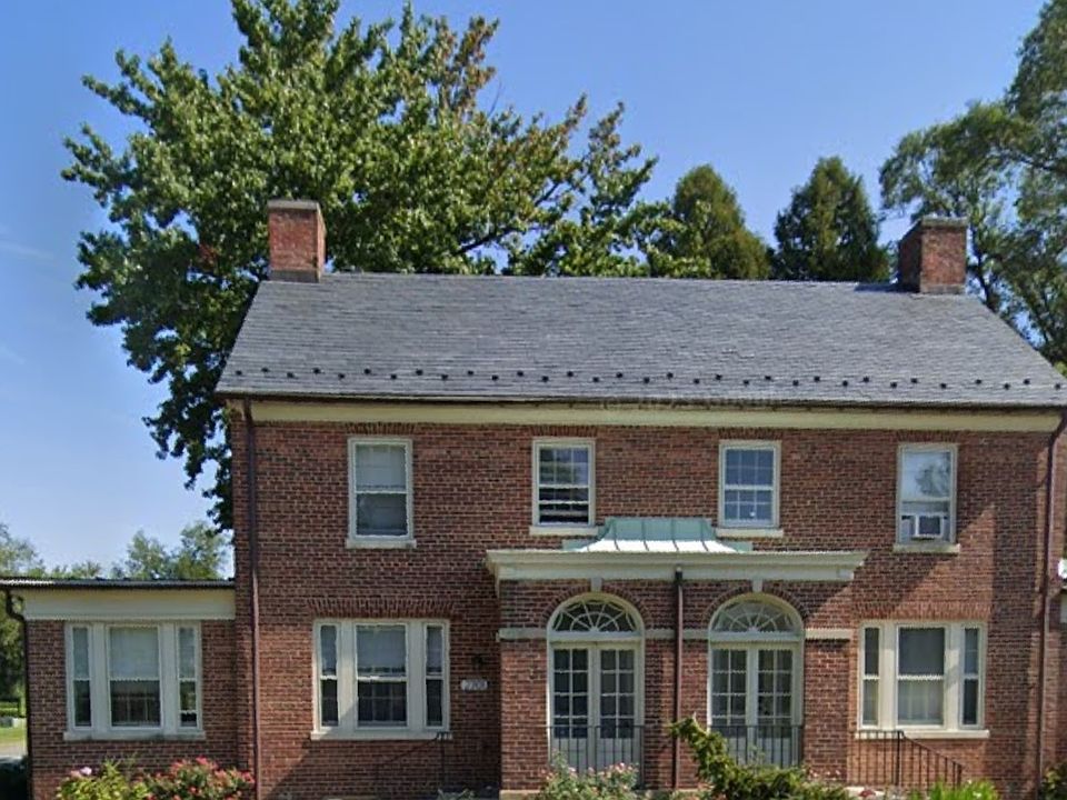 1st image of 2701 Staff Ln