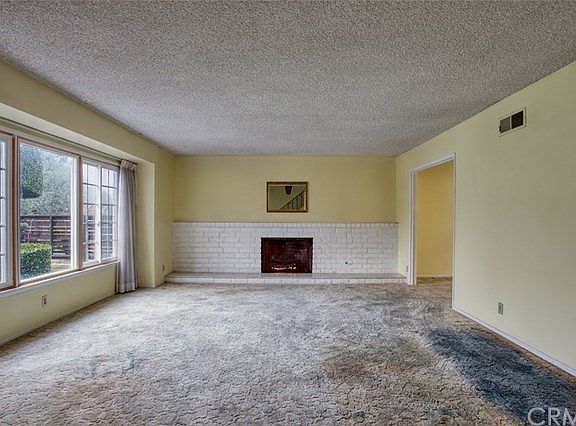 3rd image of 2701 Canary Dr