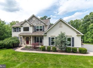 226 Overlook Rd, Morgantown, PA 19543