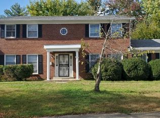 246 Medlock Rd, Lexington, KY 40517