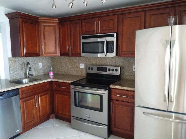 440 Paradise Isle Blvd APT 209