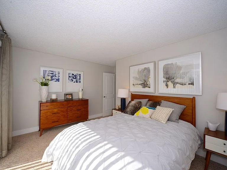 Terra Oceanside — Photo 7