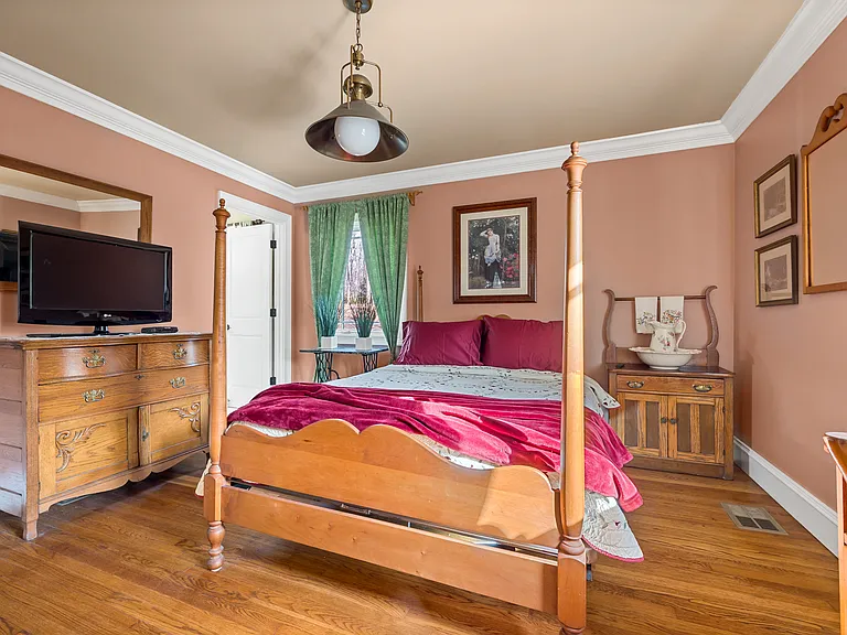 3384 Timber Lake Rd NW — Photo 4