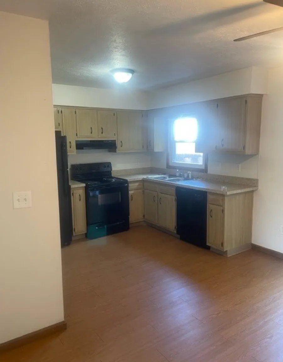 Townhomes of North Canton — Photo 1