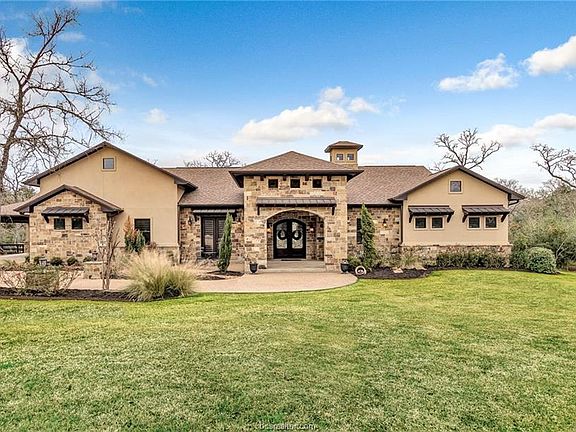 2nd image of 18067 Martingale Ct