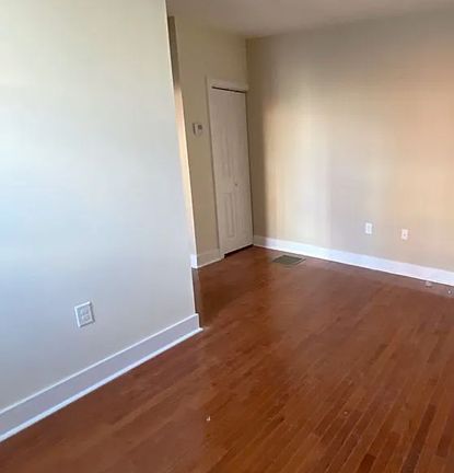 4th image of 1215 Tasker St #1