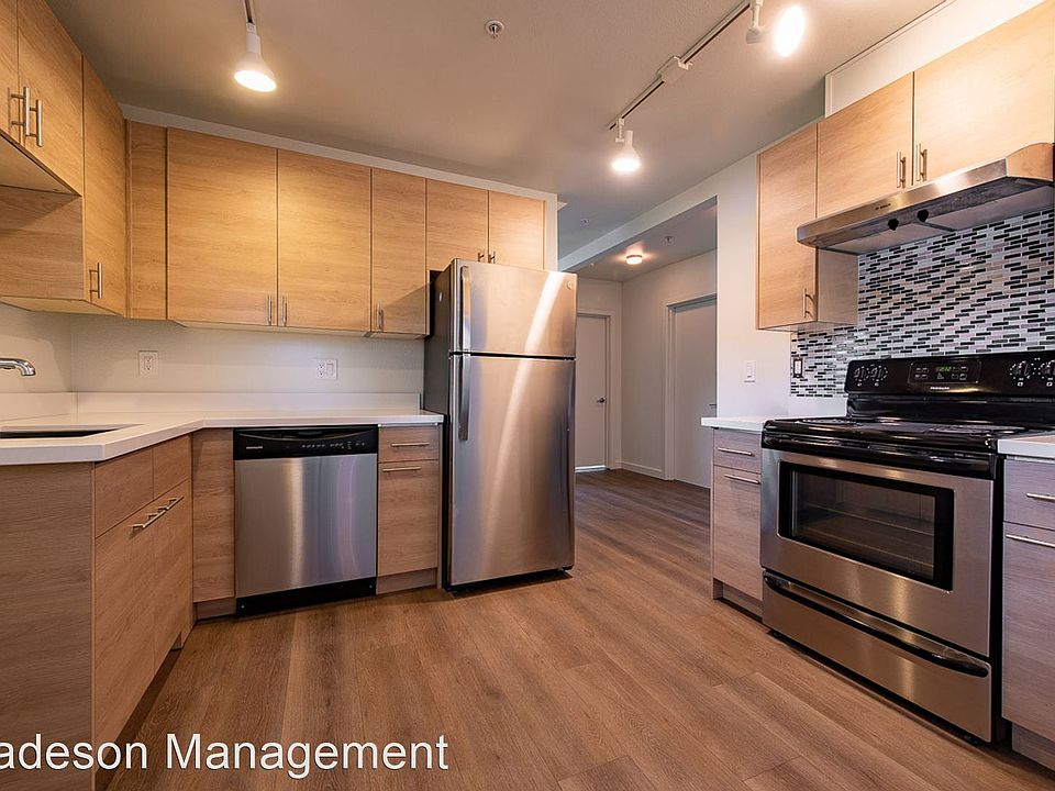 1st image of 804 NW Market St #8747231