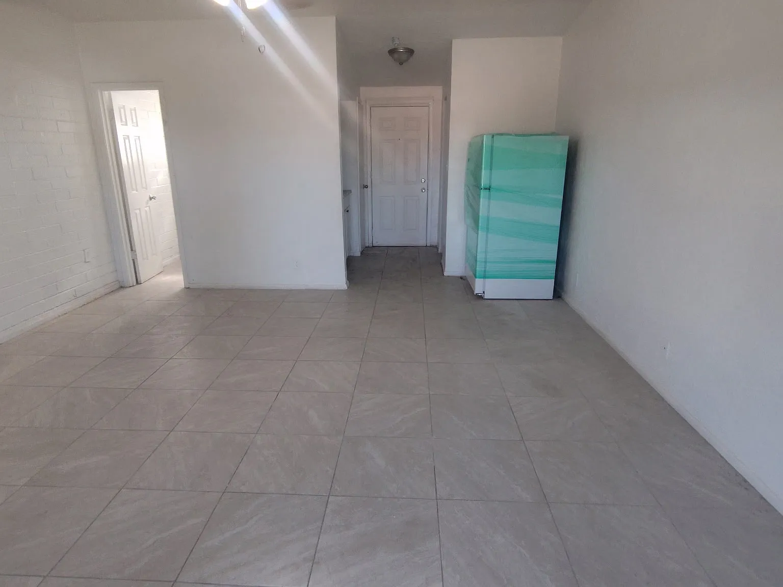 Studio, 400 sqft, $875 — Photo 4