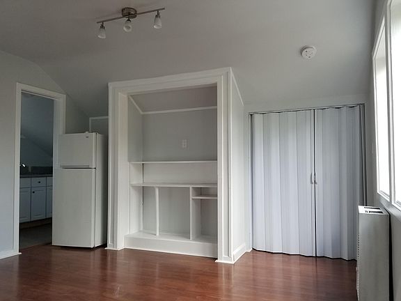 2nd image of 1408 N Ogden Dr