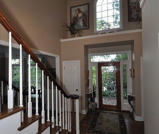 2nd image of 1601 Alcott Manor Ln