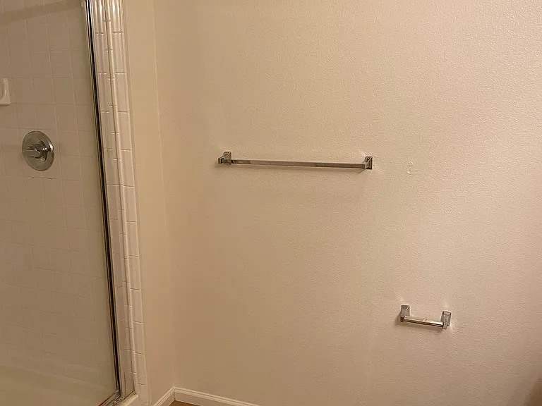 2541 S Bahama Cir #B — Photo 17