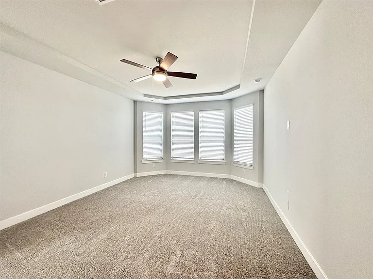 9218 Rocking Plain Ln — Photo 18