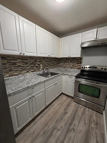 80 Farmington Ave #A8 Photo 1