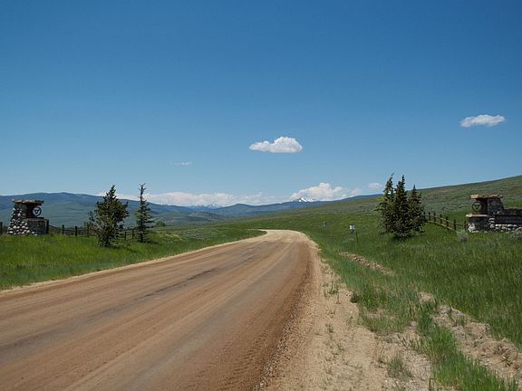 2nd image of 80 MEADOW Parkway