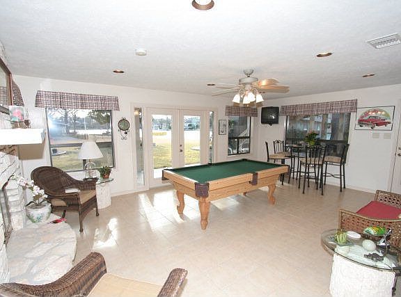 2nd image of 102 Palmkey St
