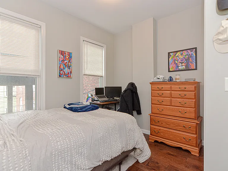 347 E 8th St #3 — Photo 6