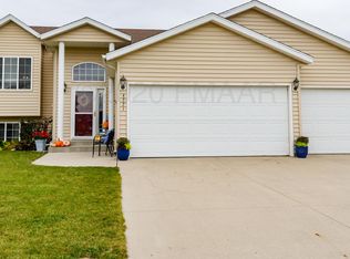 4221 19th St S, Moorhead, MN 56560