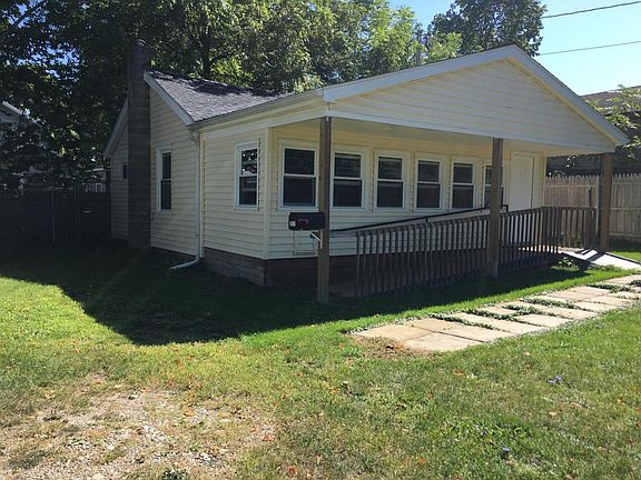 2nd image of 517 Lincoln Lake Ave SE