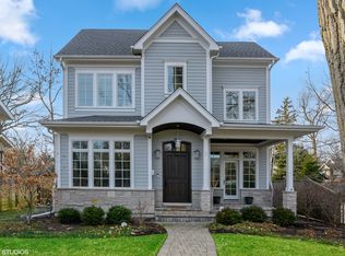 1 Crescent Pl, Wilmette, IL 60091