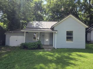 2007 N Travis Avenue, Springfield, MO 65803