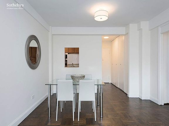 3rd image of 40 E 9th St APT 12L