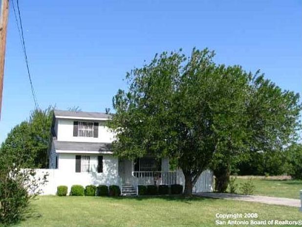 1st image of 414 Stutts Dr