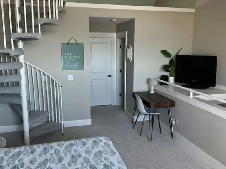 116 Millpoint Dr — Photo 16