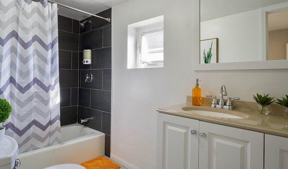 1st image of 2157 Union St #1