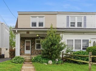 3828 Crest Rd, Drexel Hill, PA 19026