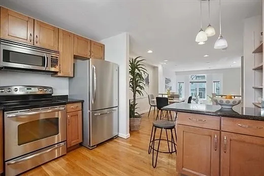 27 Lopez St #27 — Photo 6
