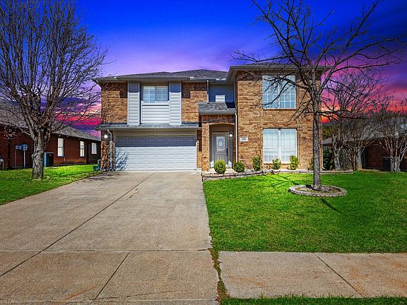 2nd image of 720 Pheasant Rd