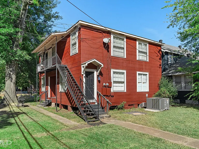 1353 Glen Oak Pl #A — Photo 2