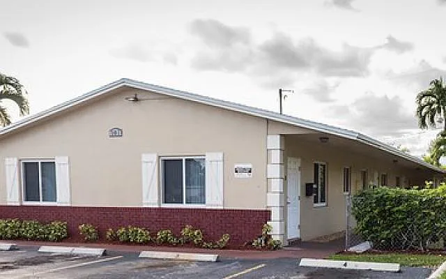 2 bed, 775 sqft, $1,791 — Photo 4