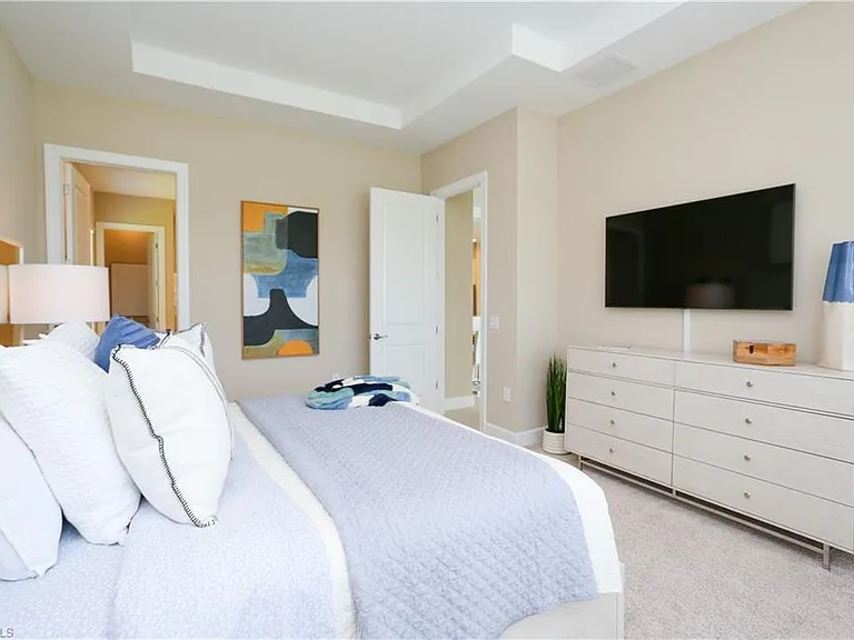 15318 Aprile St — Photo 25