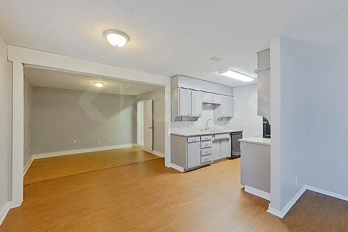 923 Kimbrough St — Photo 7