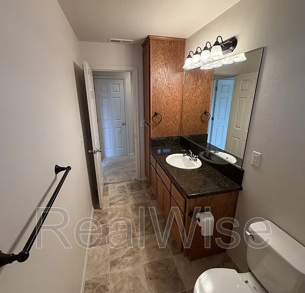 623 Heber Ln — Photo 14