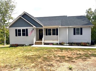1226 Mountain Cut Rd, Appomattox, VA 24522