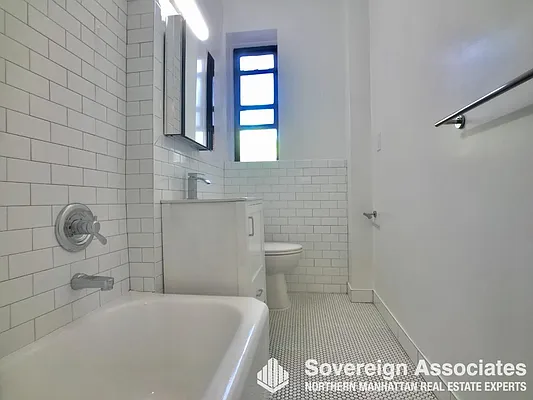 Rented by Sovereign Associates | media 21