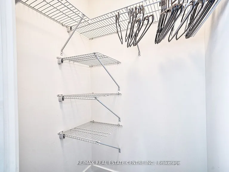 7 Grenville St #2605 — Photo 27