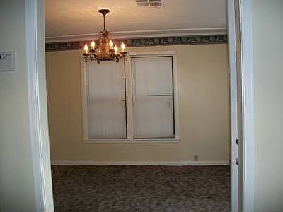 4th image of 1808 W Circle Dr