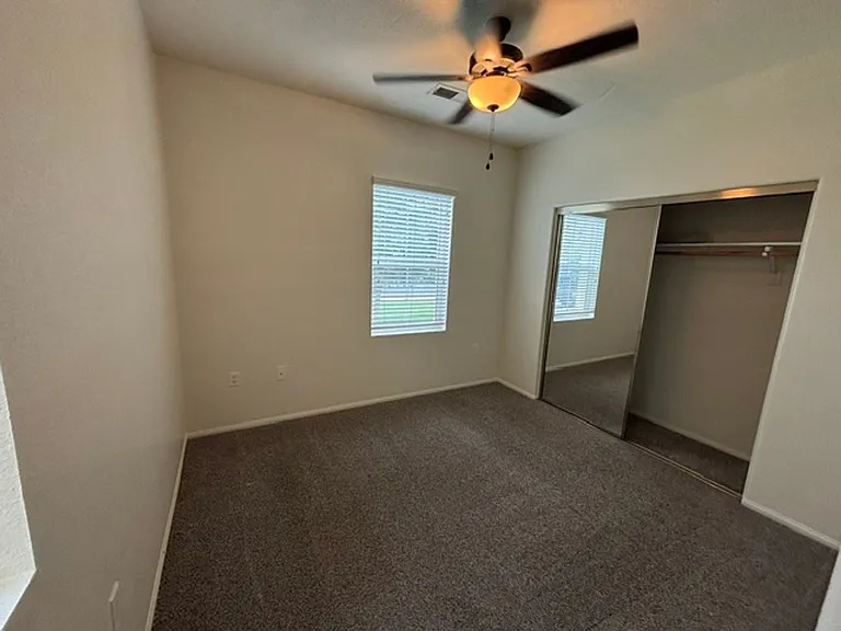 210 Monterey St — Photo 8