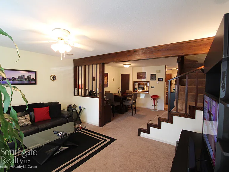 305 N 39th Ave — Photo 17