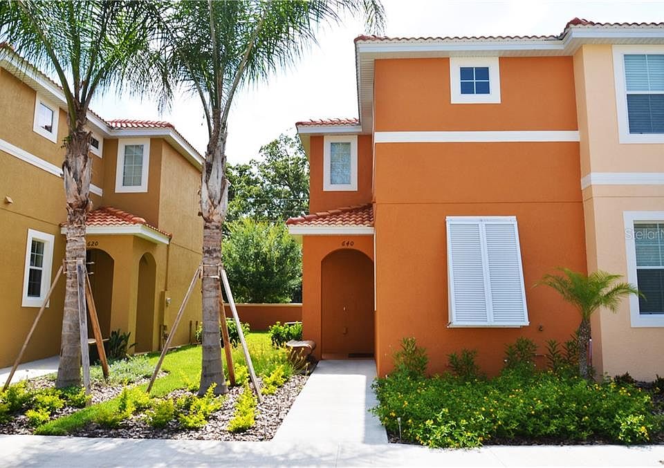 1st image of 640 Las Fuentes Dr