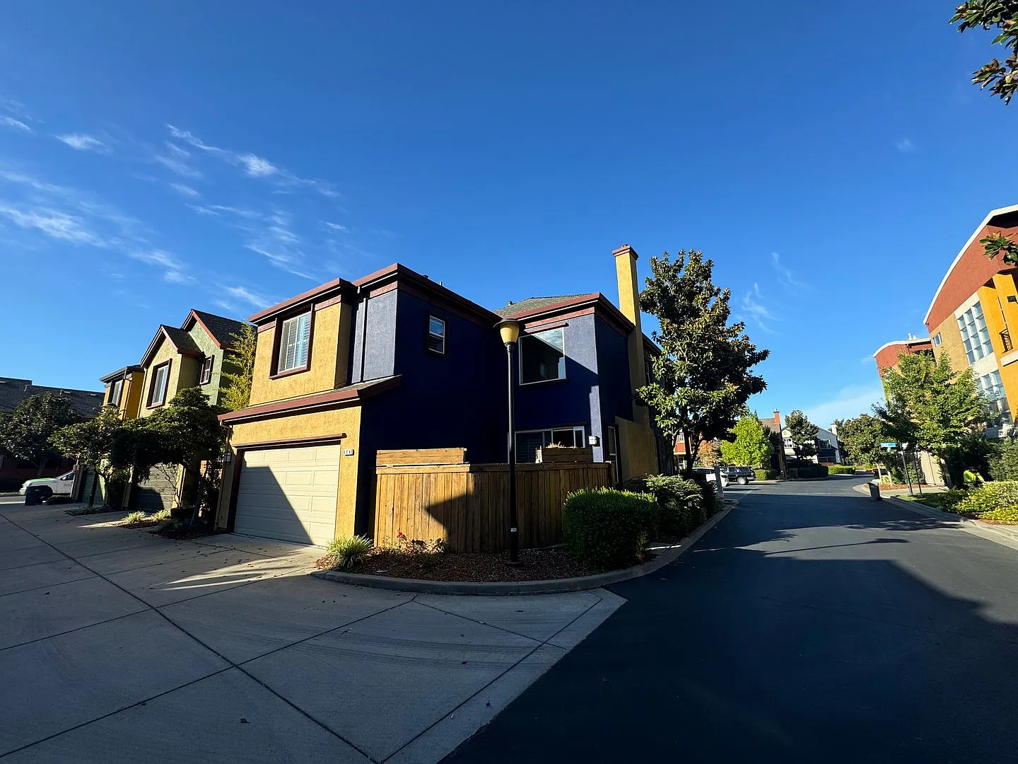 3 bedroom | 2.5 bathroom | West Sacramento Iron Works Home — Photo 4
