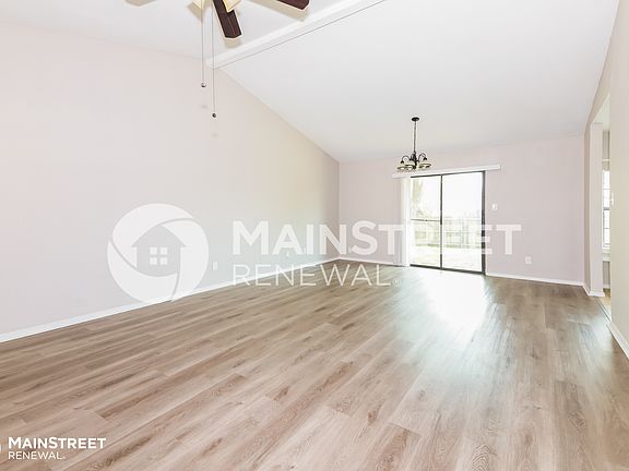 4th image of 607 Heritage Hill Dr