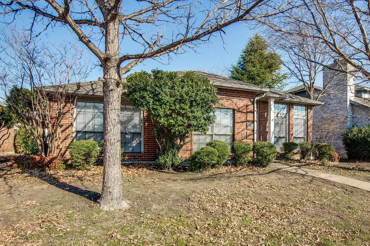 3 bed, 1664 sqft, $2,450 — Photo 4