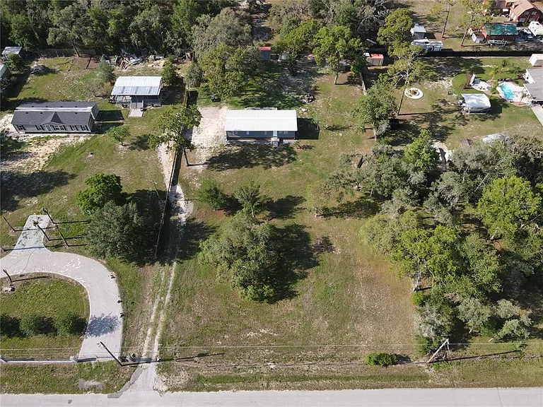 17524 Medley Ave — Photo 8