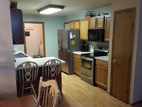 4th image of 314 Greenbriar Dr