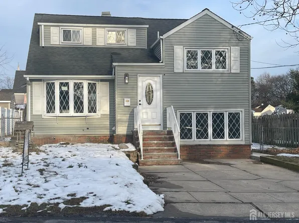 22 Robin Pl, Parlin, NJ 08859