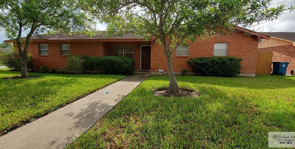 1st image of 498 Fairwind Dr